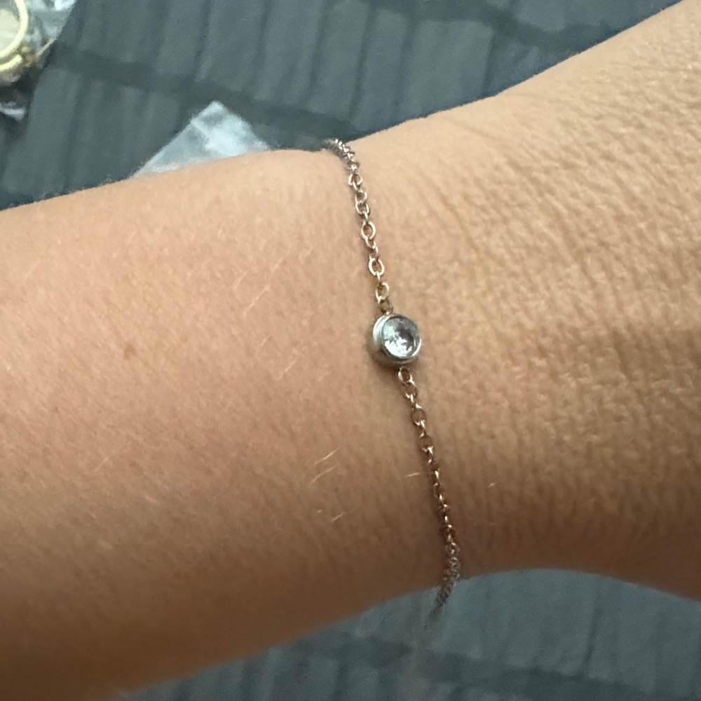 Elegant Silver Bracelet with Crystal Accent